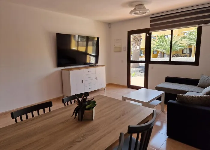 Casa Mari Y Jose Con Grandes Piscinas Y Wifi Gratis Διαμέρισμα *