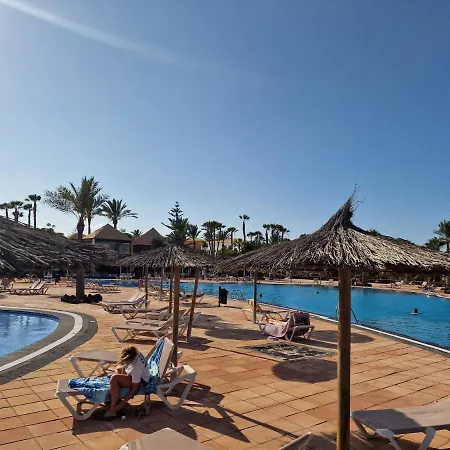 Casa Mari Y Jose Con Grandes Piscinas Y Wifi Gratis Apartament